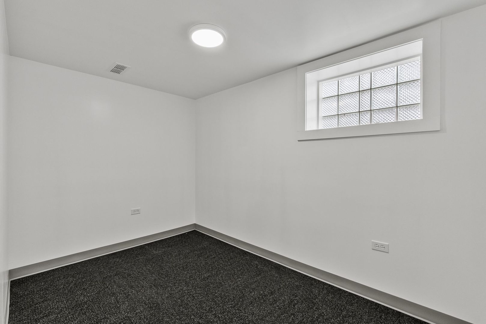 9559 Kilpatrick Avenue, Oak Lawn, IL 60453