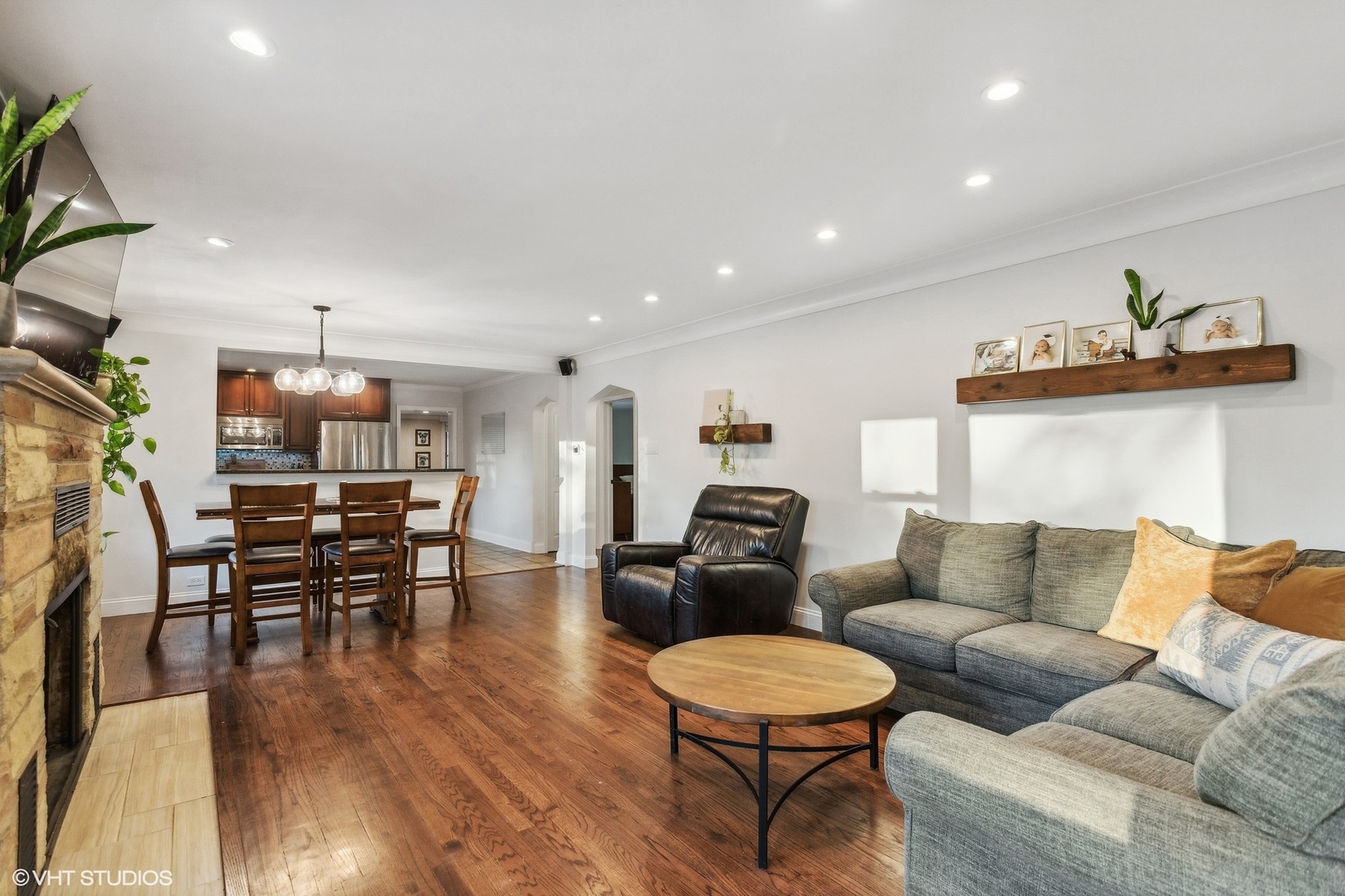 9559 Kilpatrick Avenue, Oak Lawn, IL 60453