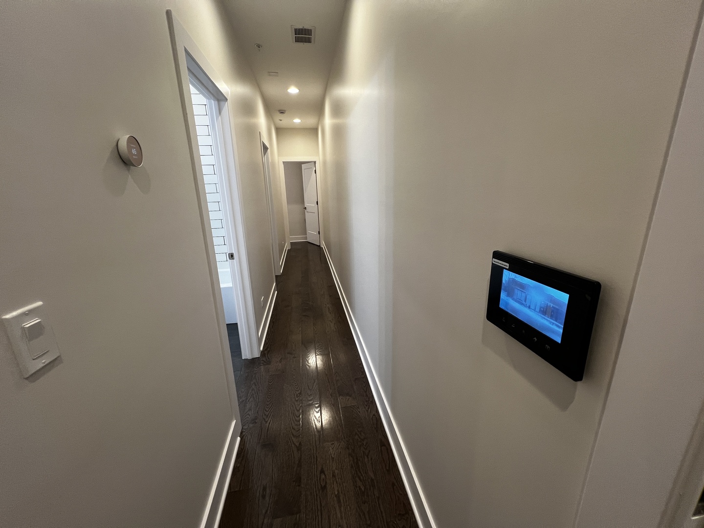 4819 Main Street #203, Skokie, IL 60077