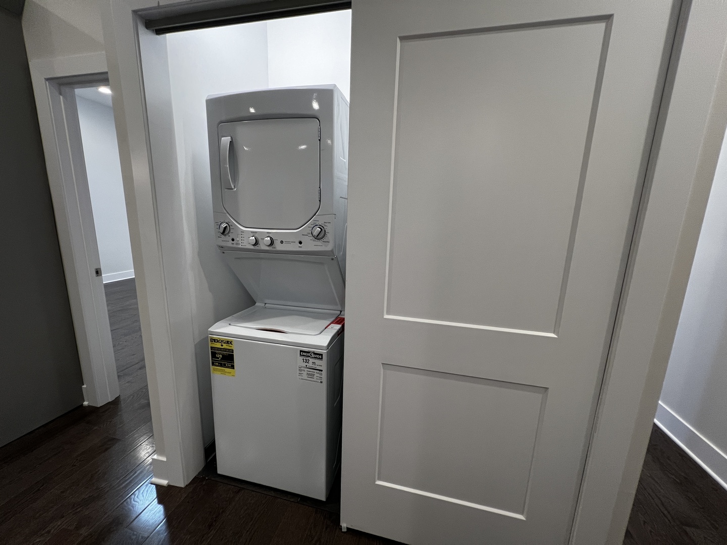 4819 Main Street #203, Skokie, IL 60077