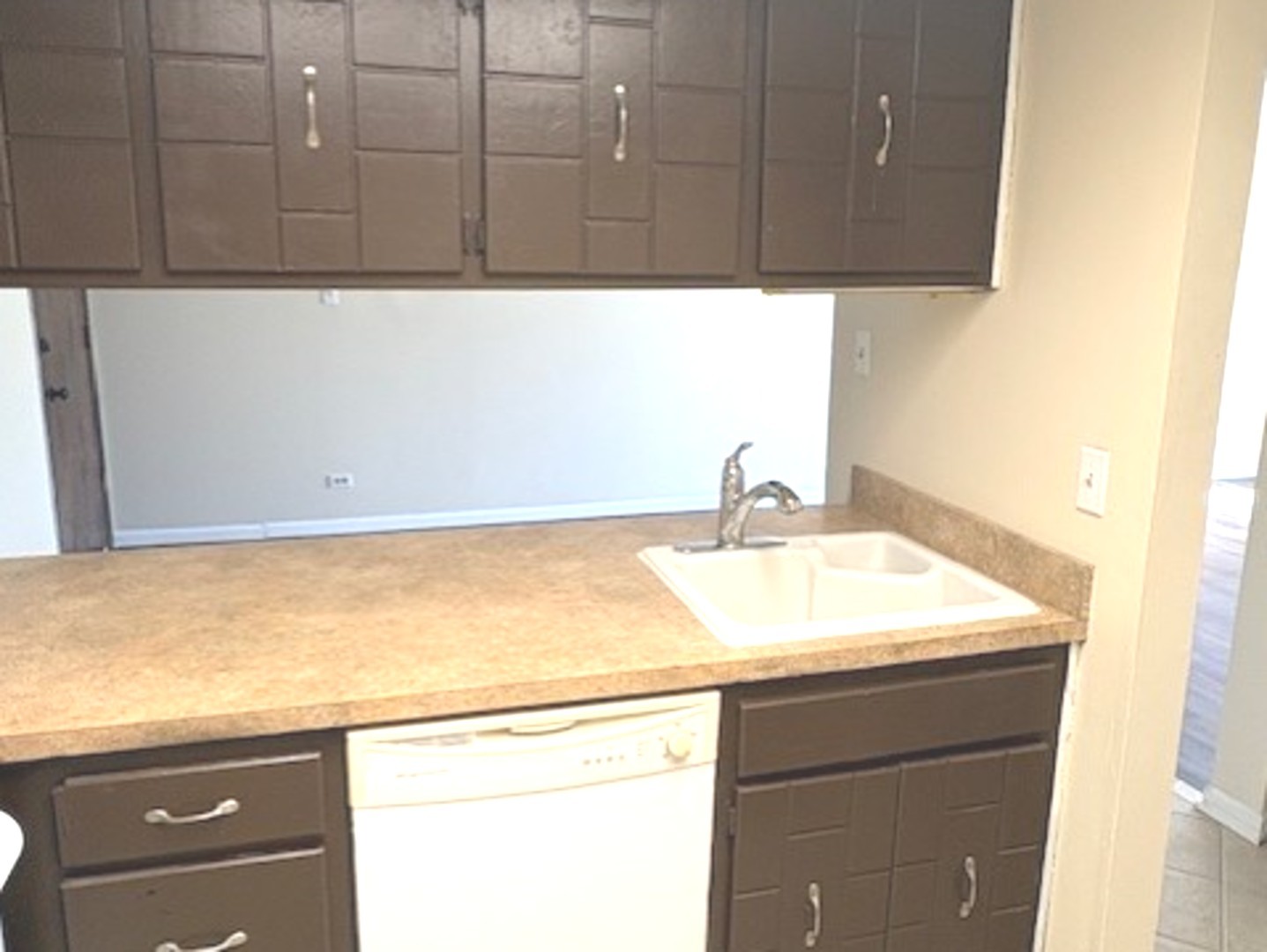 820 Elder Road #C115, Homewood, IL 60430