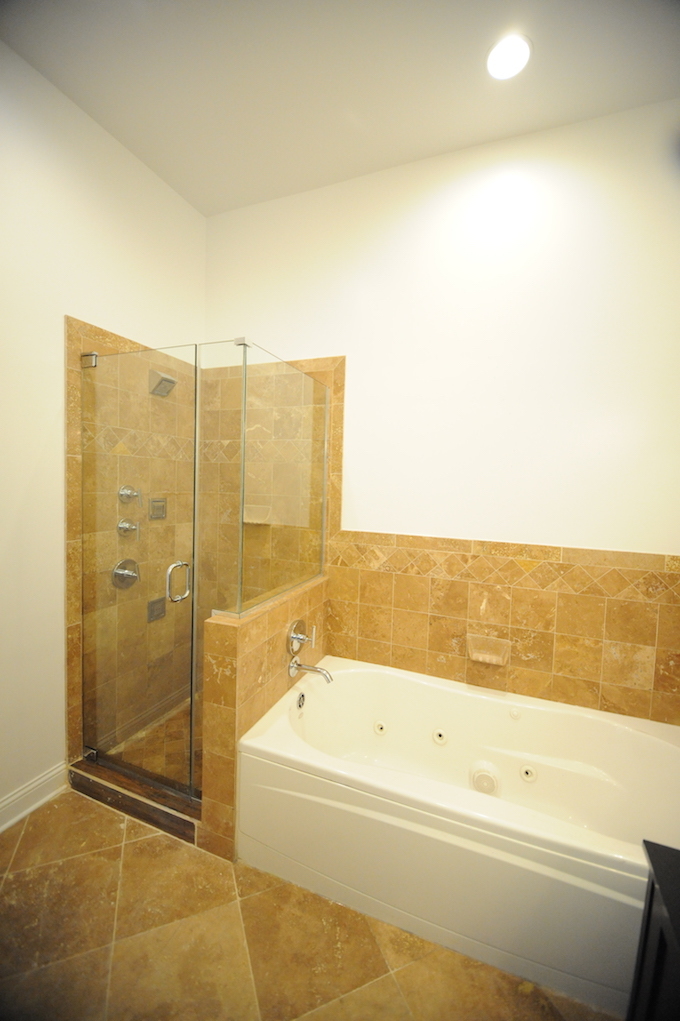 2903 W Irving Park Road, Chicago, IL 60618