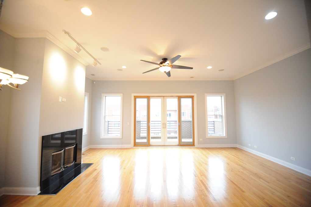 2903 W Irving Park Road, Chicago, IL 60618