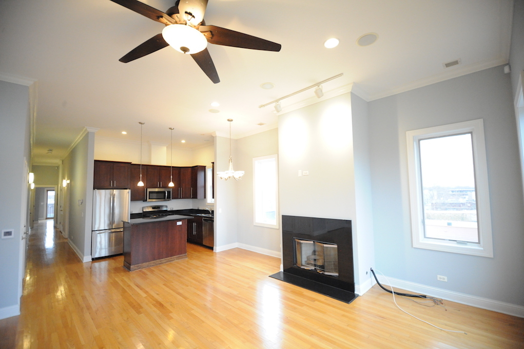 2903 W Irving Park Road, Chicago, IL 60618