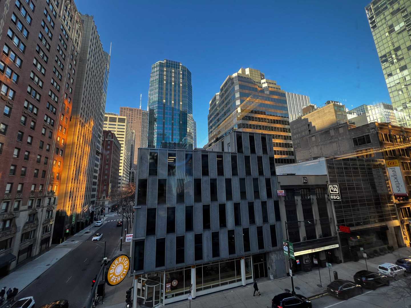 201 E Ohio Street, Chicago, IL 60611