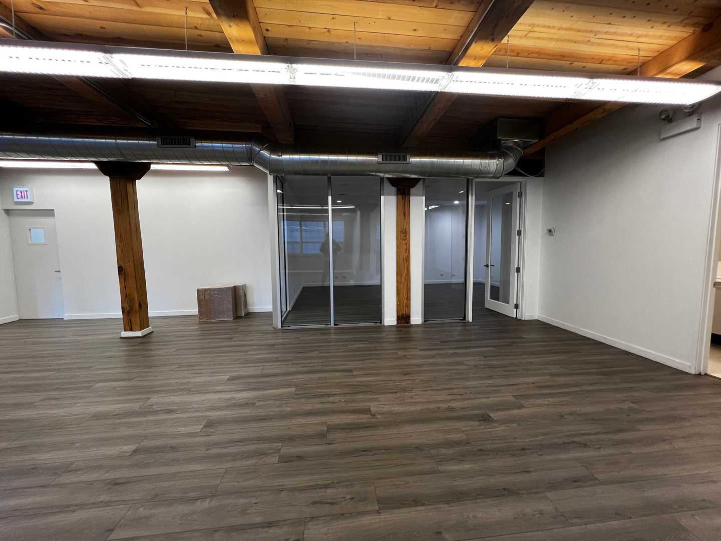 201 E Ohio Street, Chicago, IL 60611