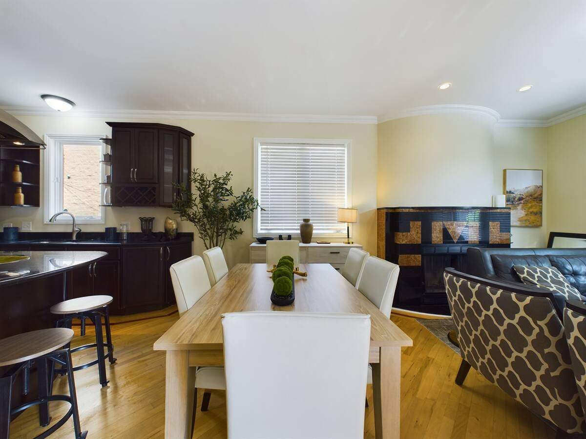 1654 W OHIO Street, Chicago, IL 60622