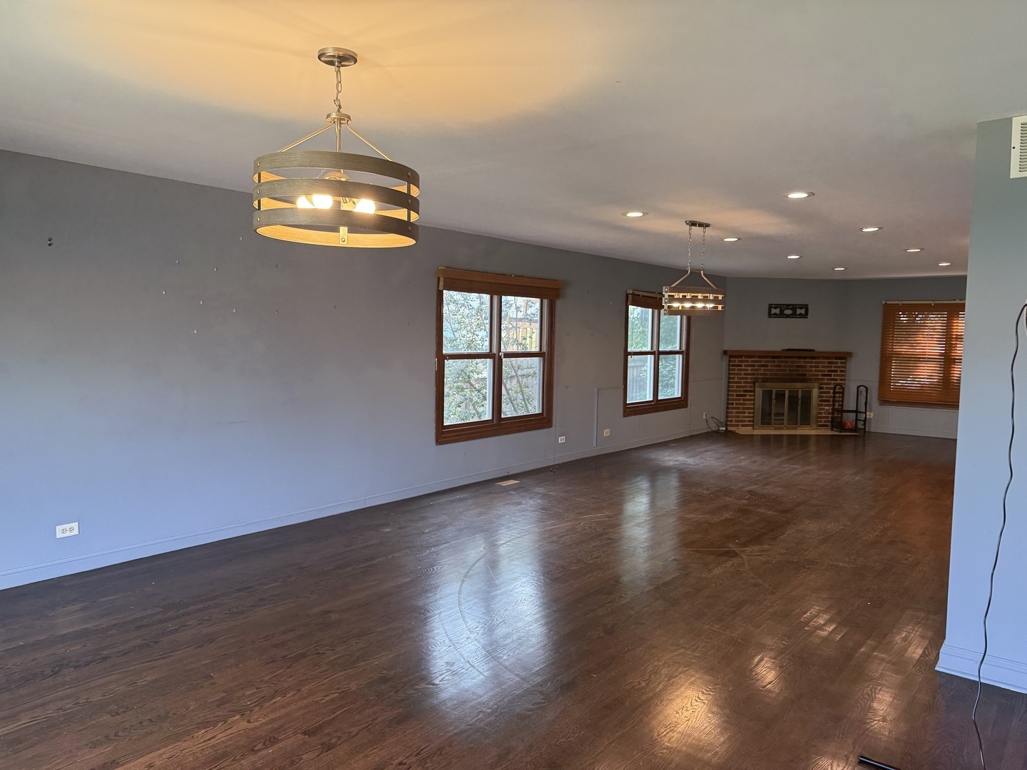 39 Mill Pond Drive, Glendale Heights, IL 60139