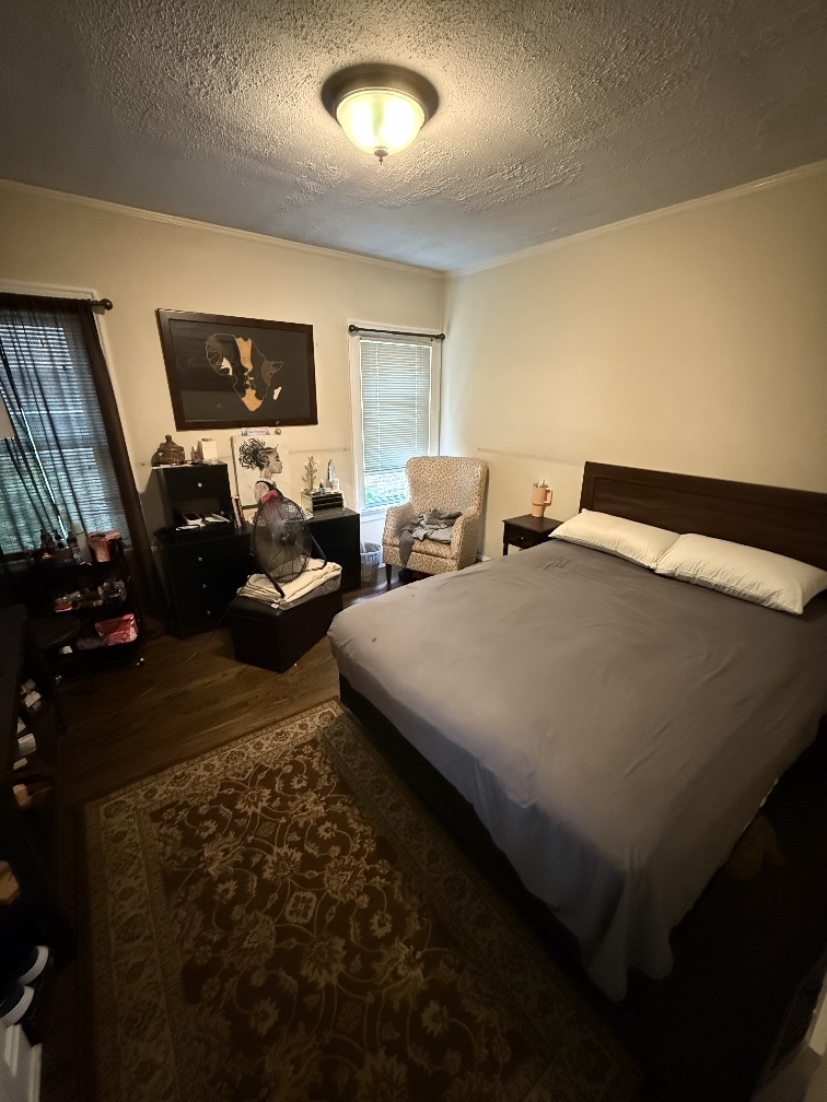 2211 Foster Street, Evanston, IL 60201