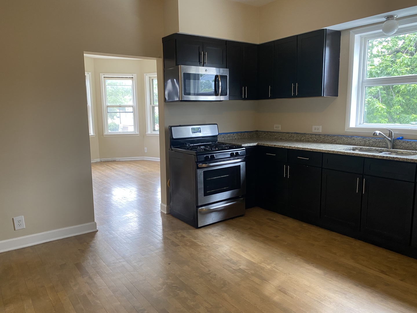 5028 W 31st Place, Cicero, IL 60804