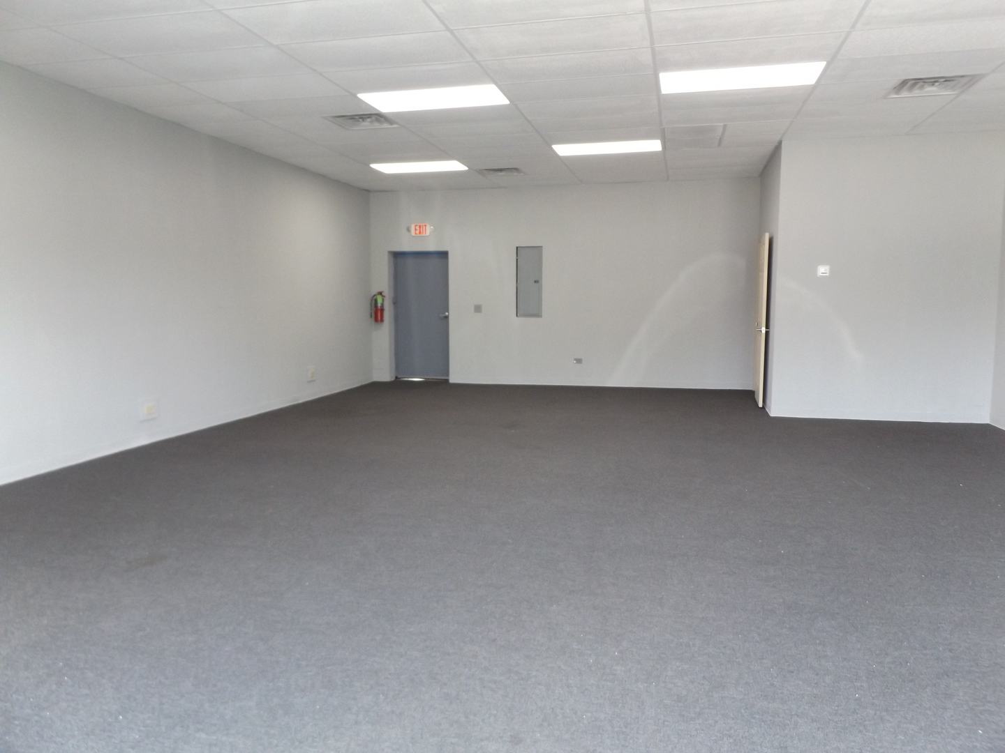 1121 S Arlington Heights Road, Arlington Heights, IL 60005