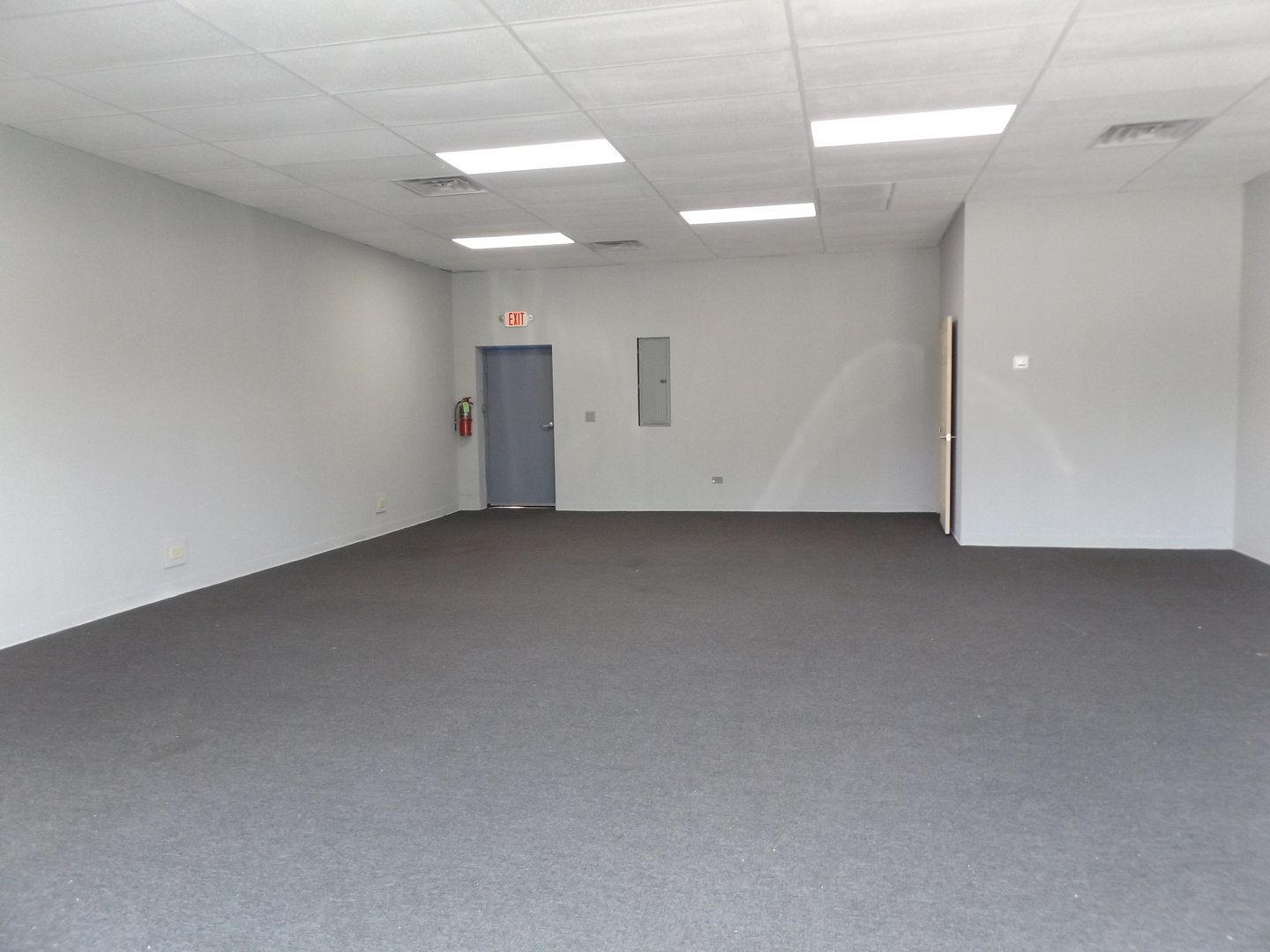 1121 S Arlington Heights Road, Arlington Heights, IL 60005