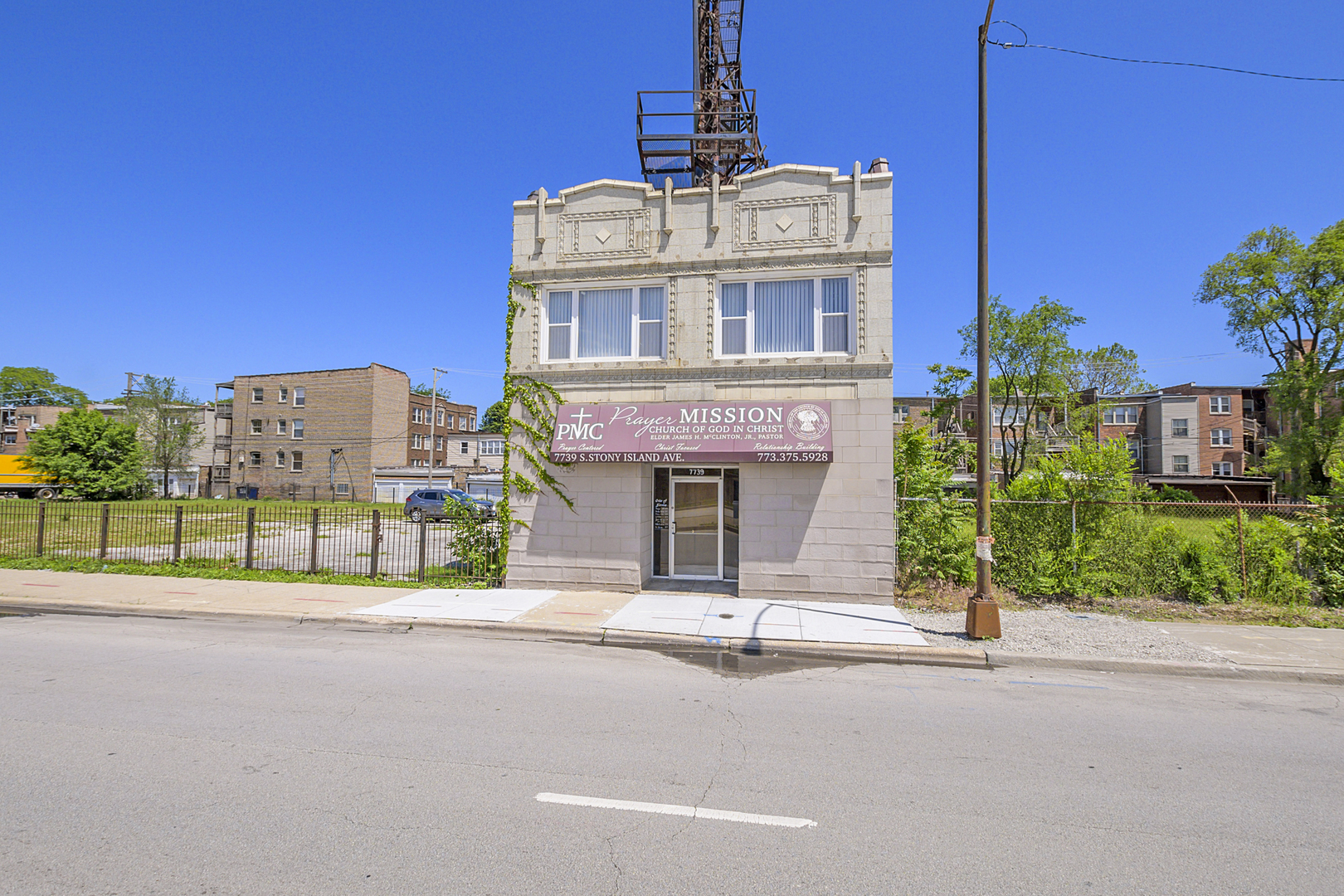 7739 S Stony Island Avenue, Chicago, IL 60649