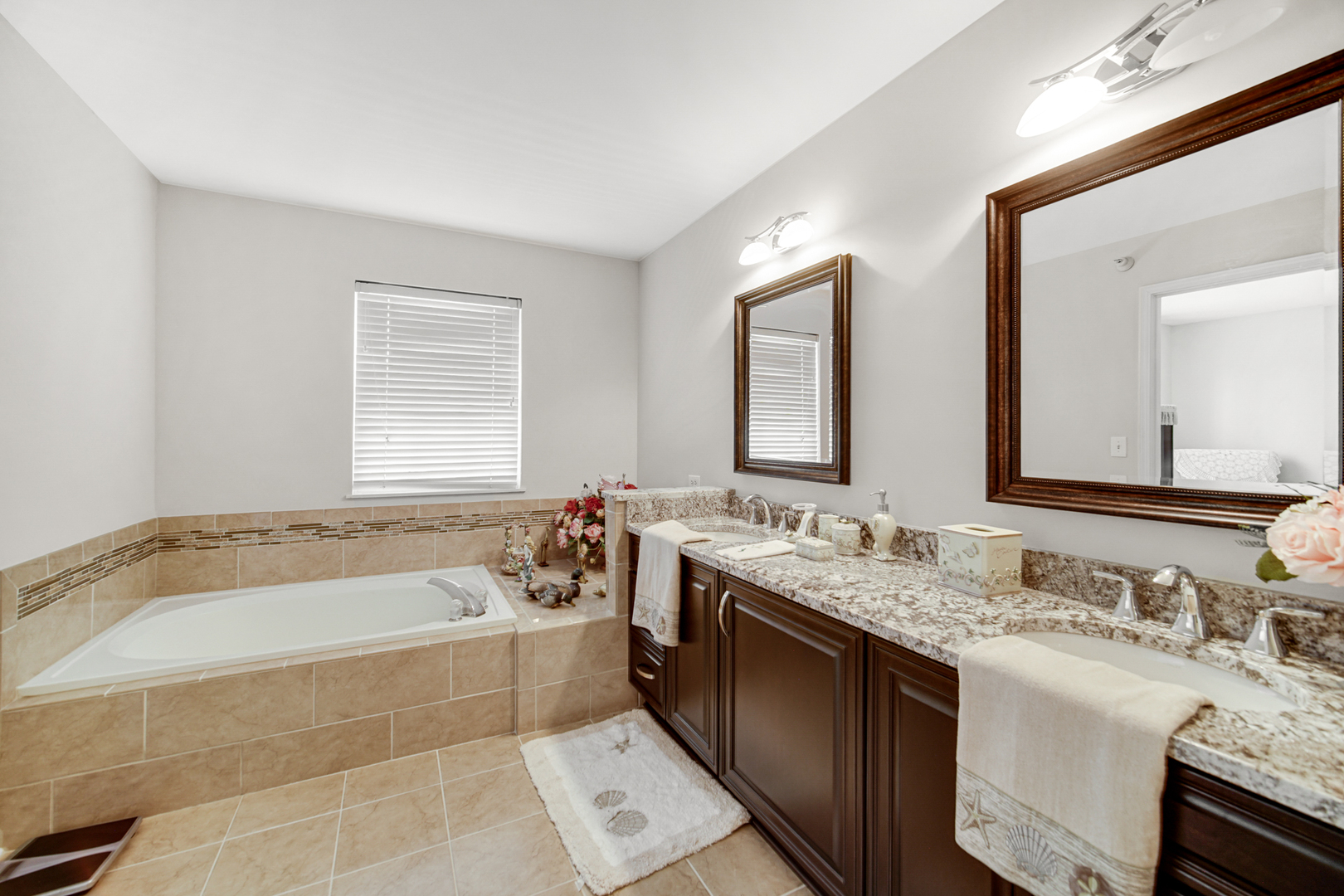 923 March Street, Lake Zurich, IL 60047