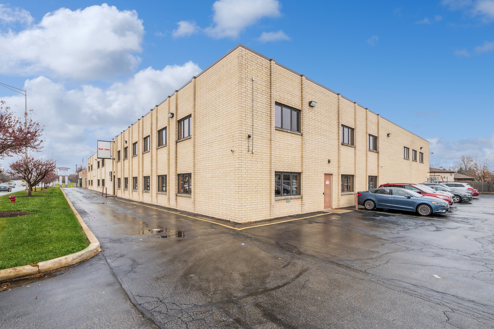 12845 S Cicero Avenue #201, Alsip, IL 60803