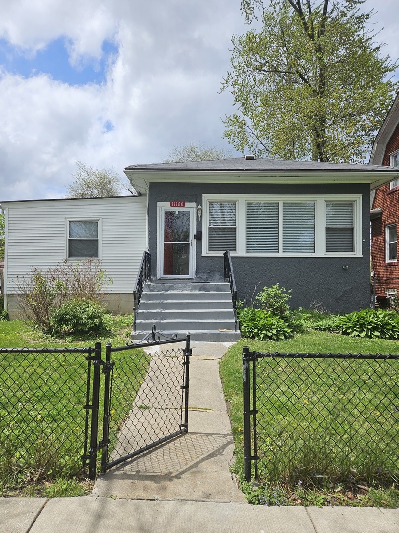 11180 S Esmond Street, Chicago, IL 60643