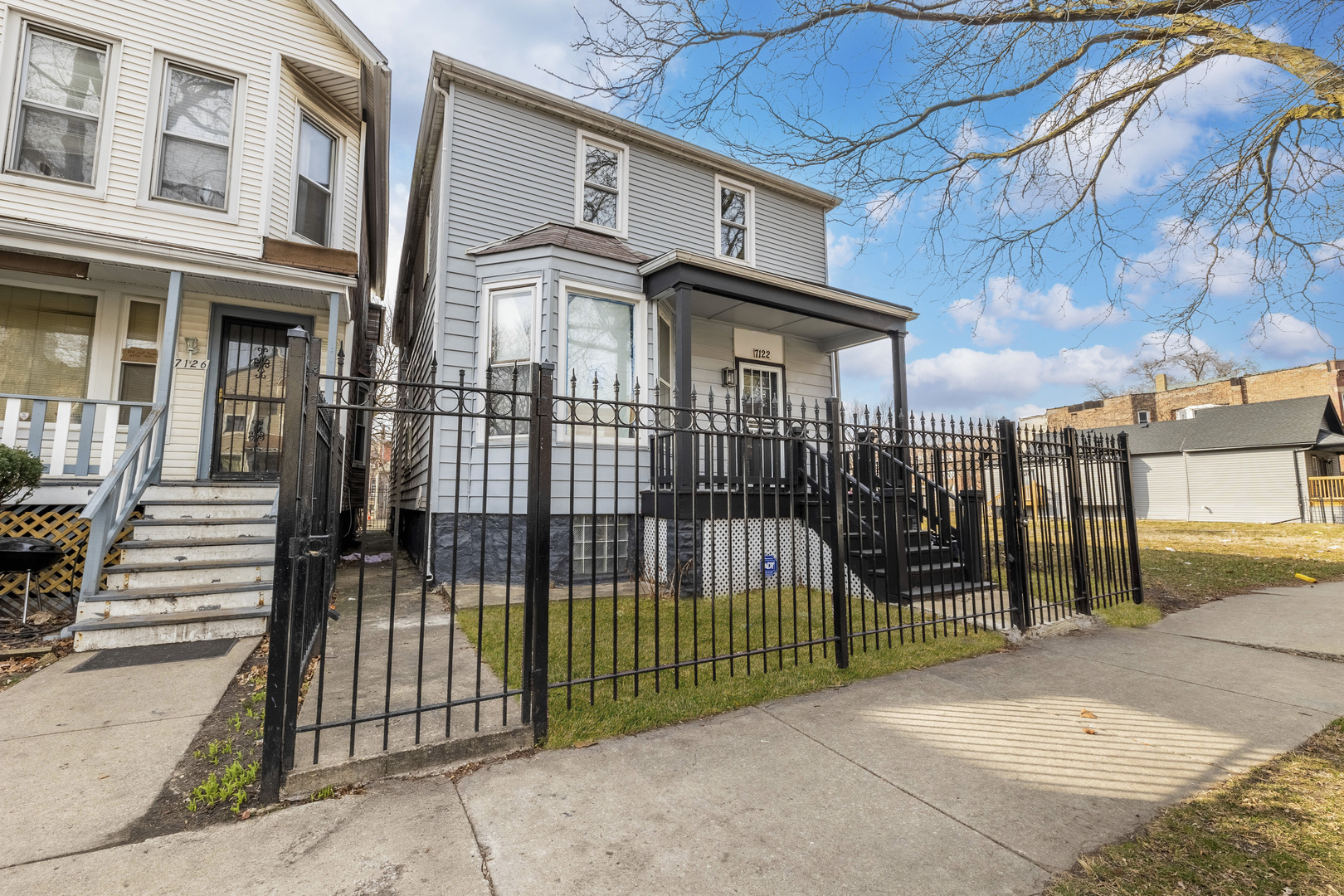 7122 S Champlain Avenue, Chicago, IL 60619