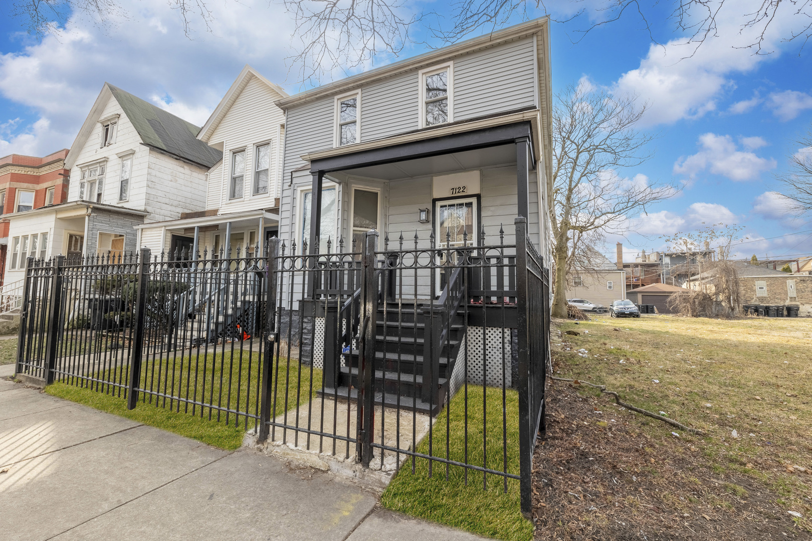 7122 S Champlain Avenue, Chicago, IL 60619