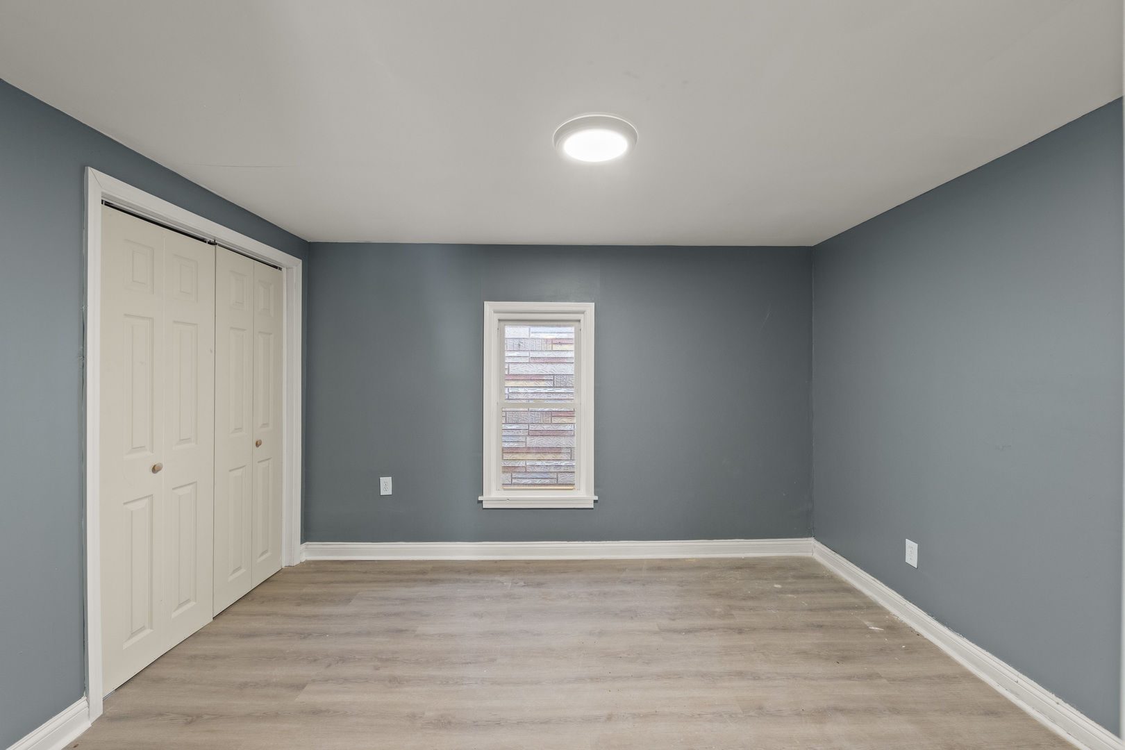 7122 S Champlain Avenue, Chicago, IL 60619