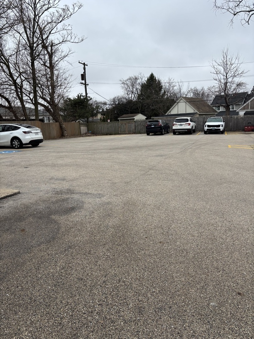 322 N Milwaukee Avenue, Wheeling, IL 60090