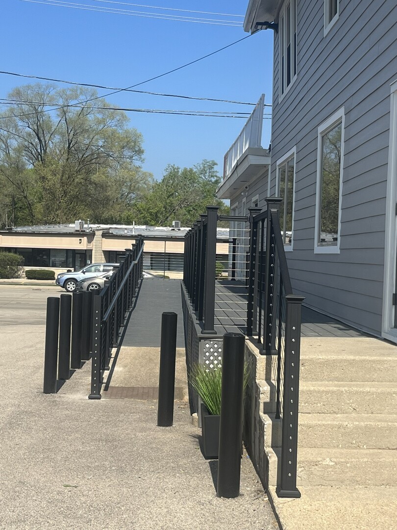 322 N Milwaukee Avenue, Wheeling, IL 60090