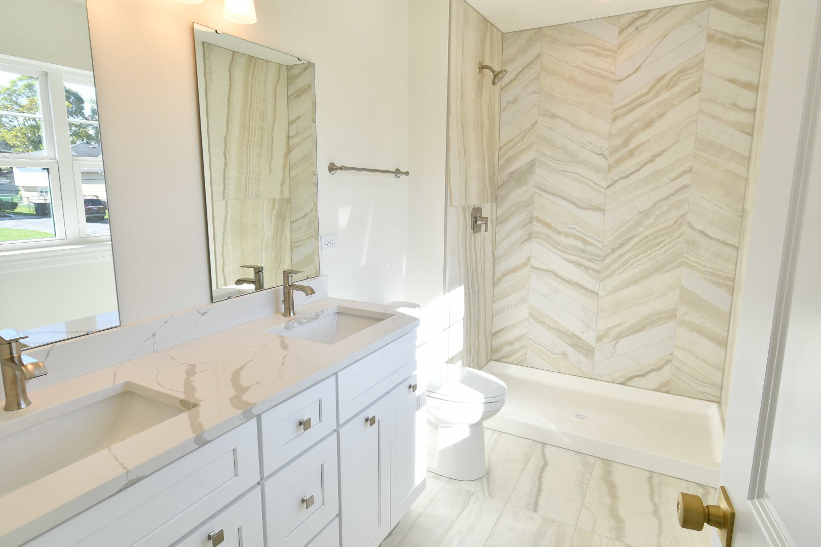 15240 Laporte Avenue, Oak Forest, IL 60452