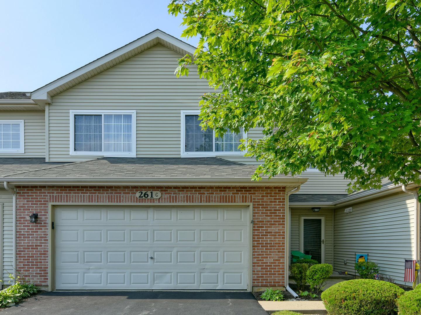 261 Capitol Drive #C, Sugar Grove, IL 60554