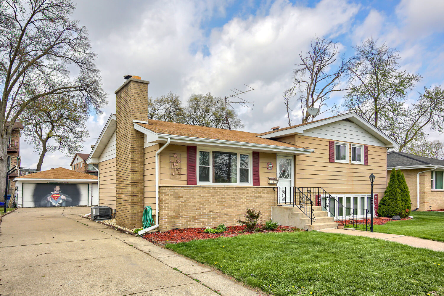 2356 183rd Place, Lansing, IL 60438