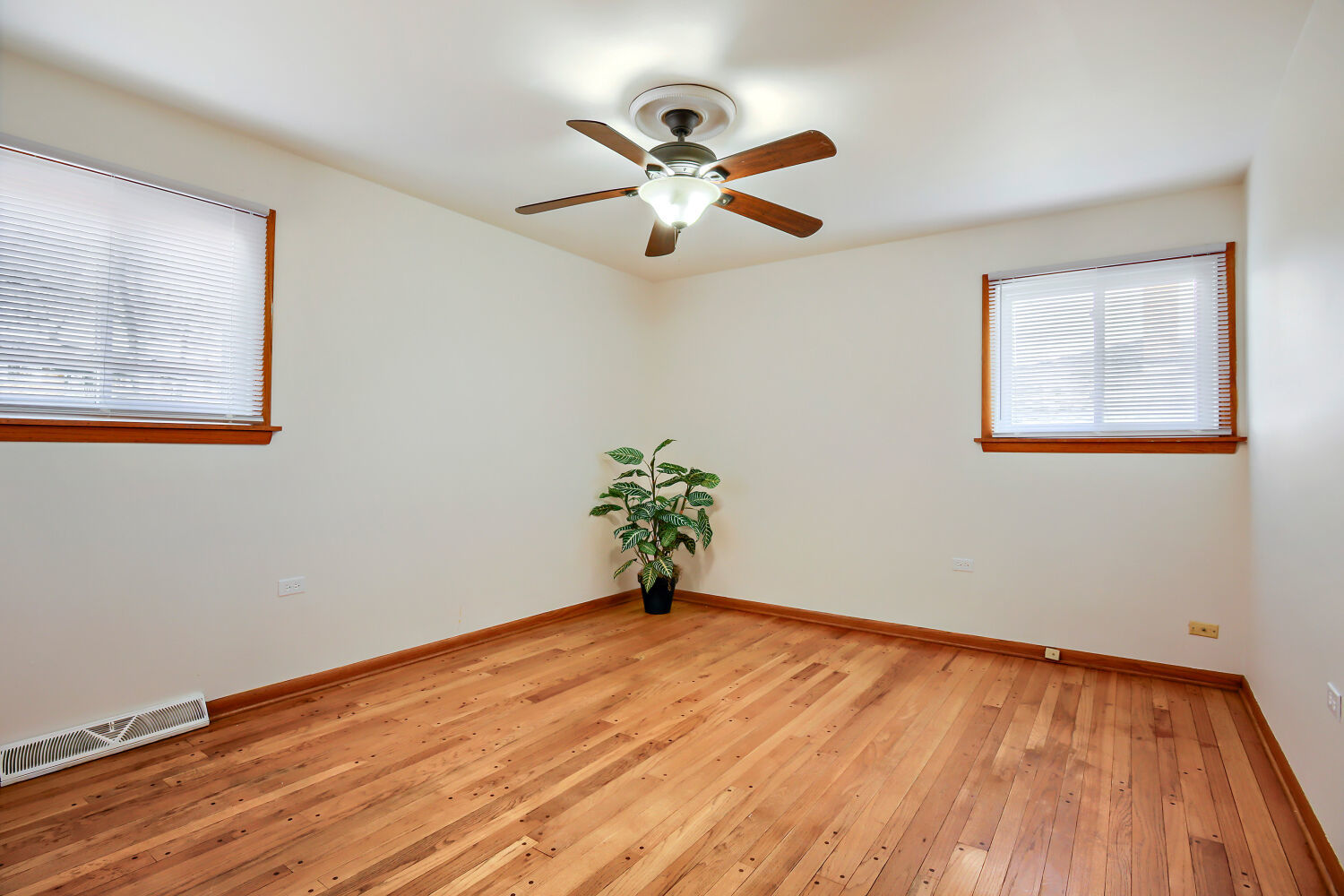 2356 183rd Place, Lansing, IL 60438