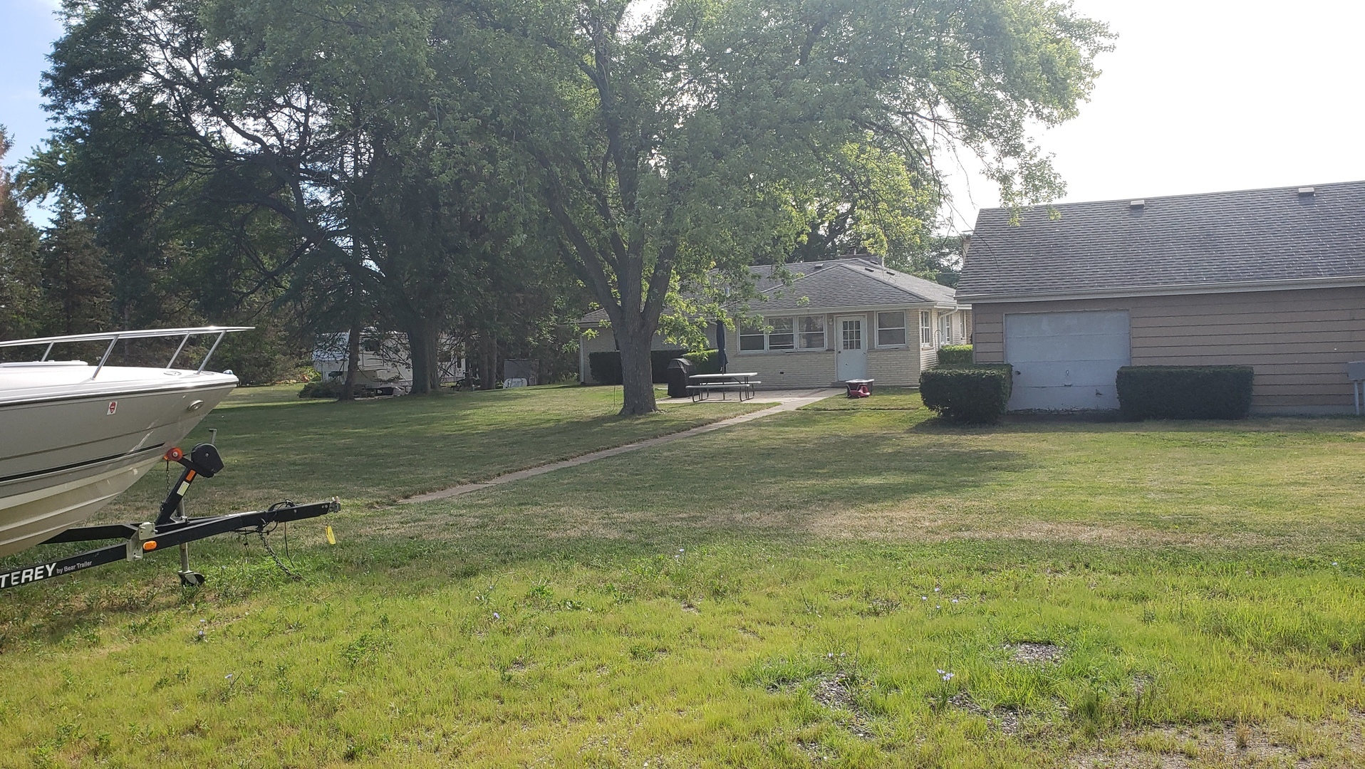 16530 W Washington Street, Gurnee, IL 60031