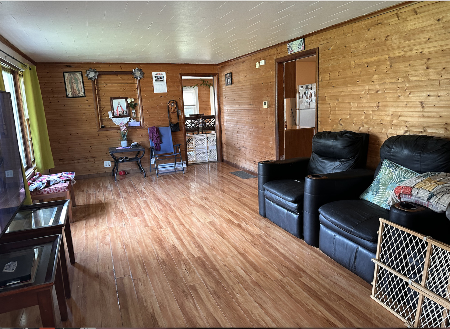 11284 W LELAND Avenue, Beach Park, IL 60099