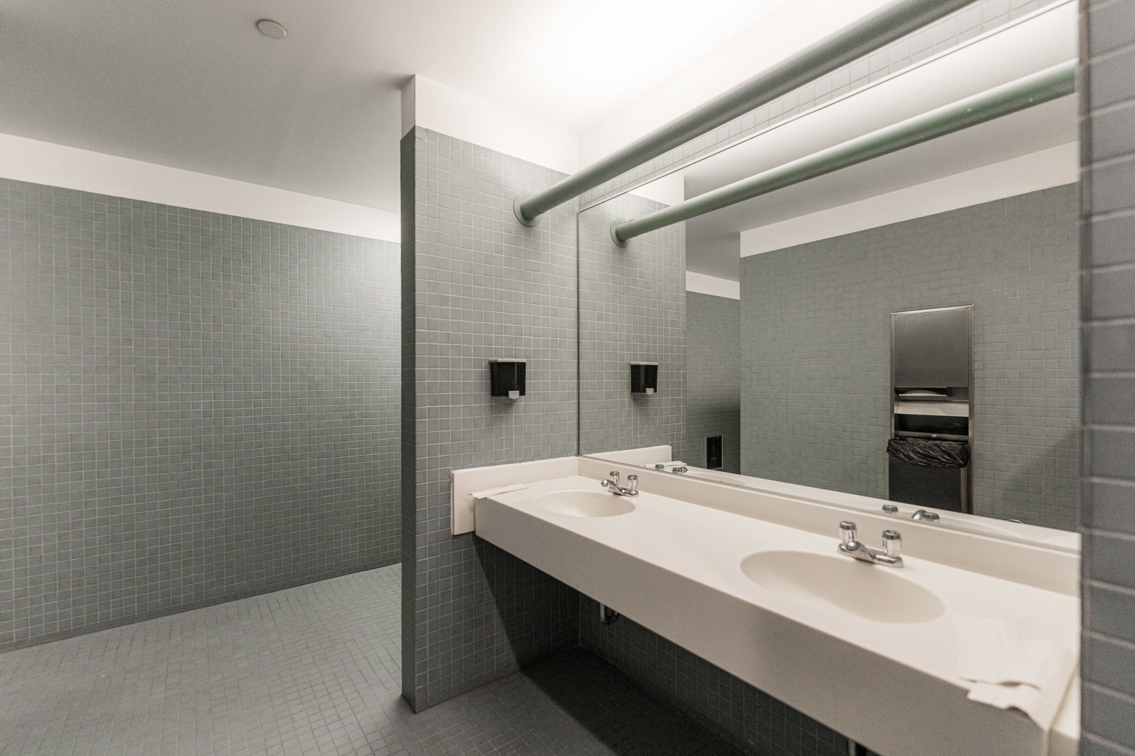 290 Springfield Drive, Bloomingdale, IL 60108