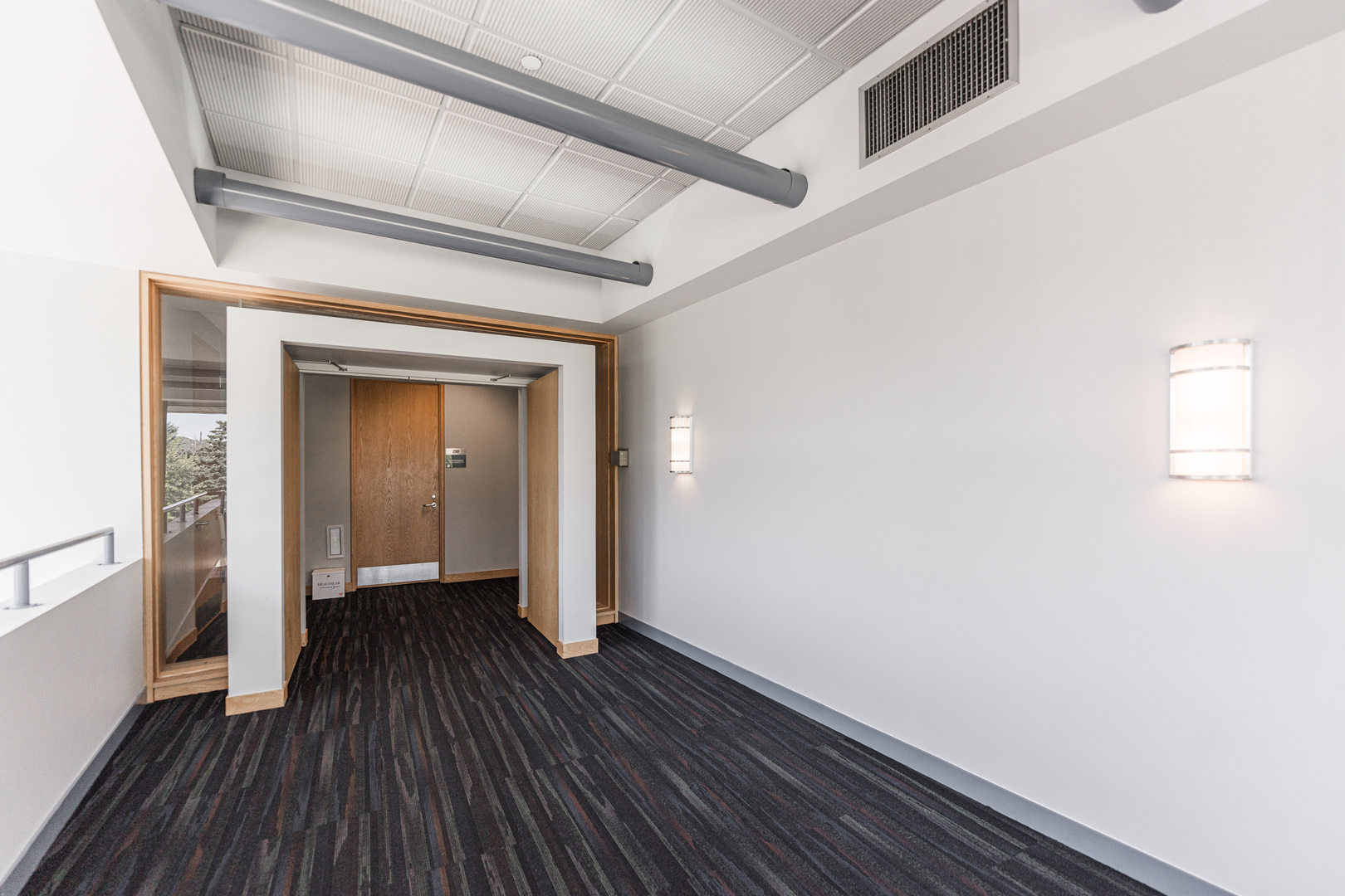 290 Springfield Drive, Bloomingdale, IL 60108