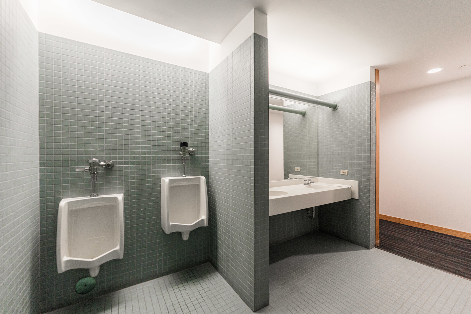 290 Springfield Drive, Bloomingdale, IL 60108