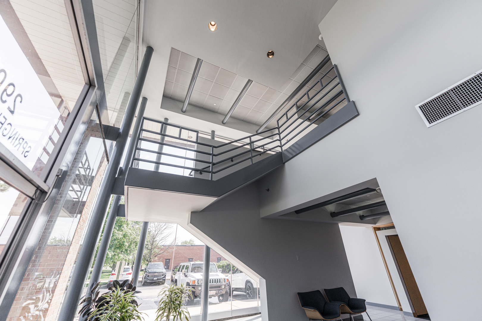 290 Springfield Drive, Bloomingdale, IL 60108