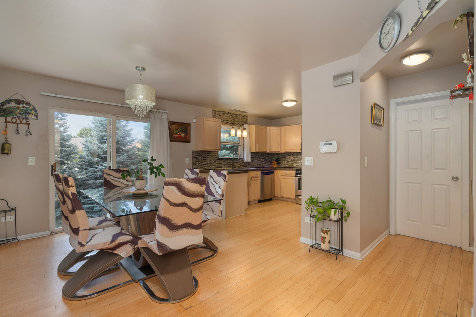 420 N Maggie Lane, Romeoville, IL 60446