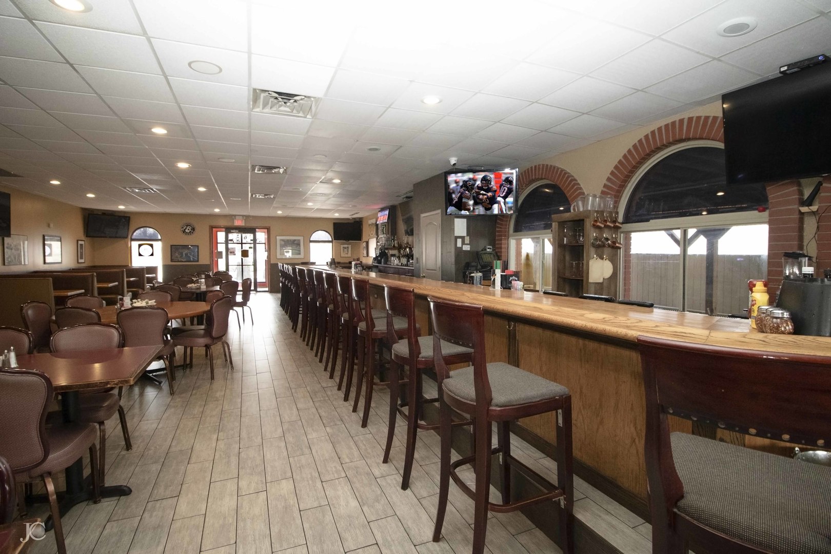 6361 W College Drive, Palos Heights, IL 60463