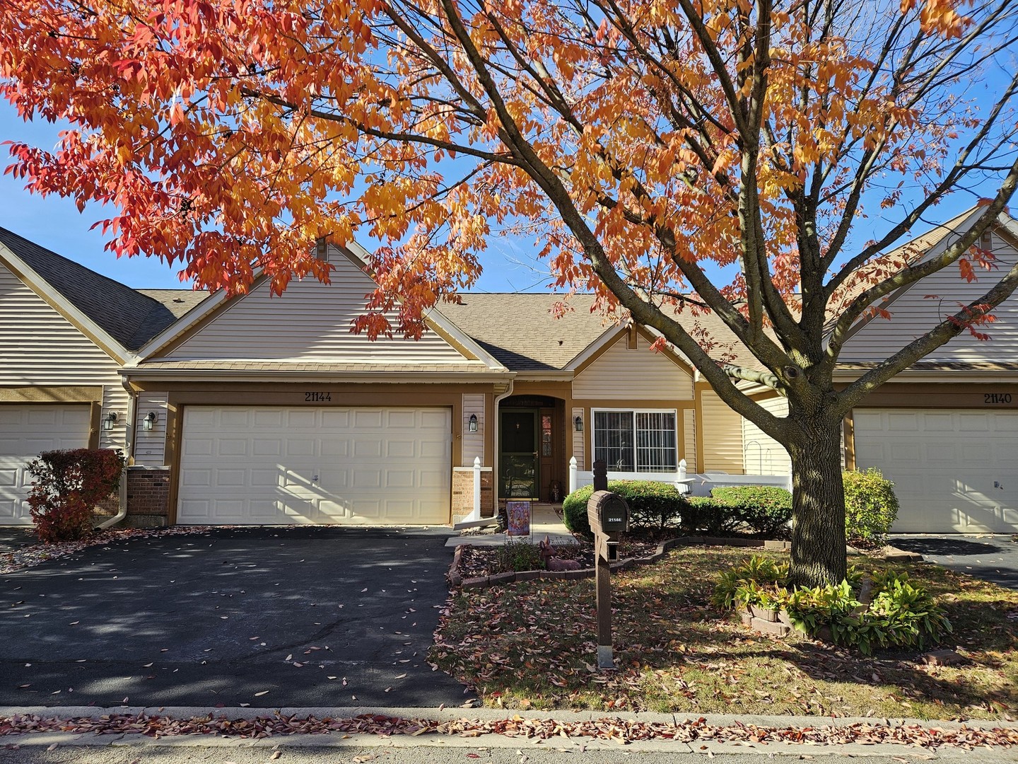 21144 W Buckeye Court, Plainfield, IL 60544
