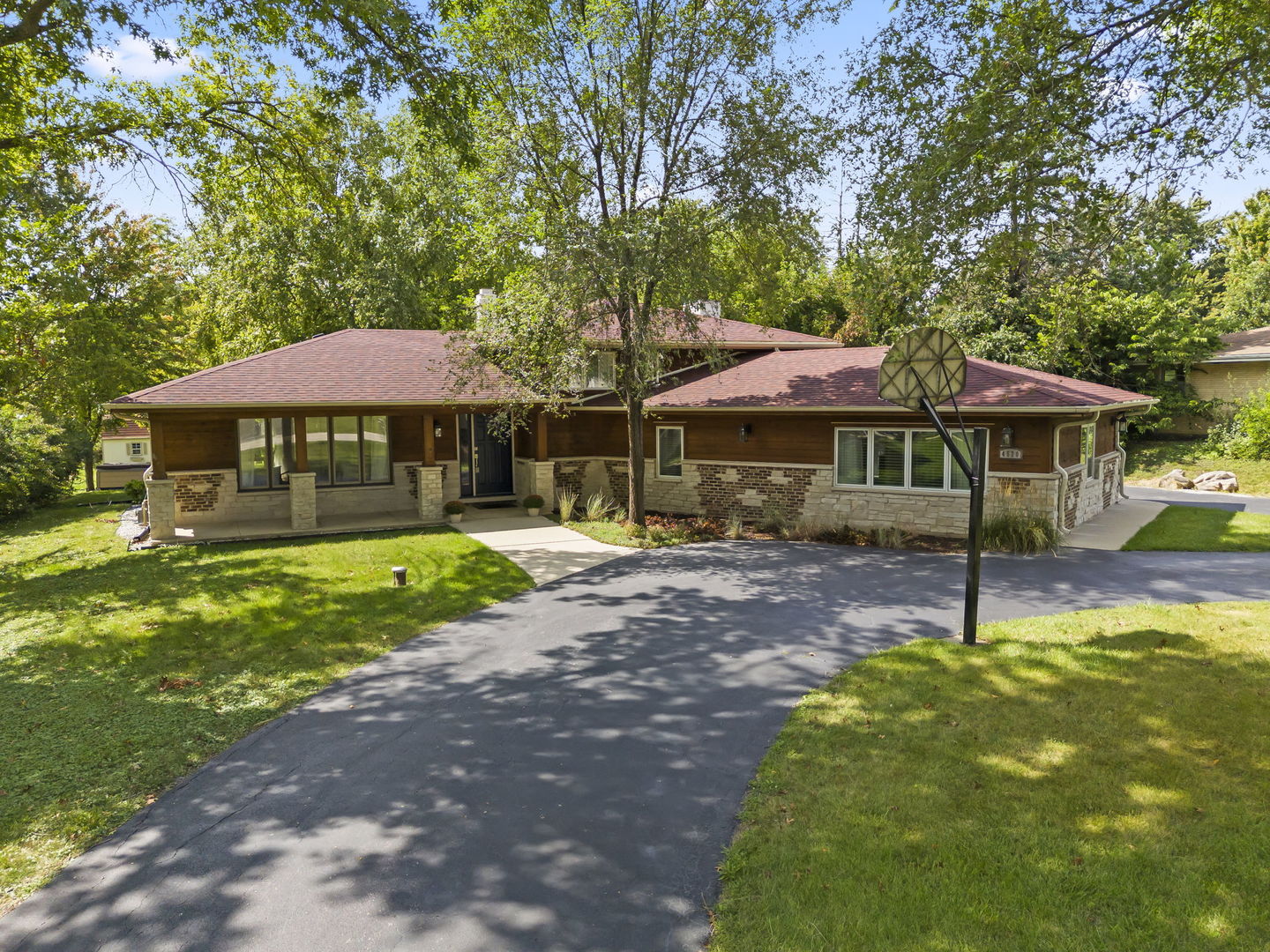 4520 Ivanhoe Avenue, Lisle, IL 60532