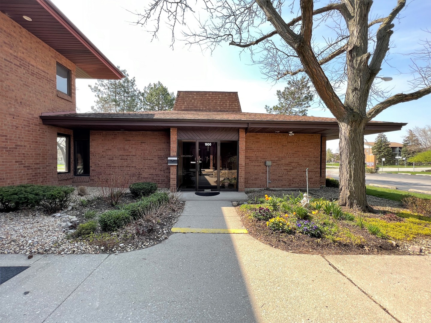 1600 Ravinia Place, Orland Park, IL 60462