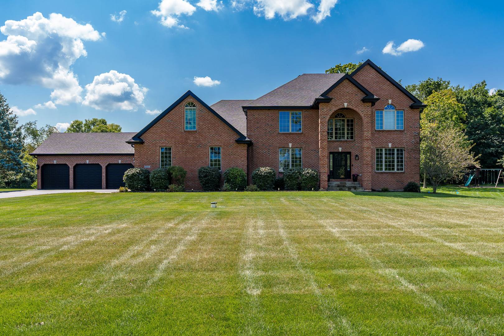 9900 Springborough Road, Rockford, IL 61107