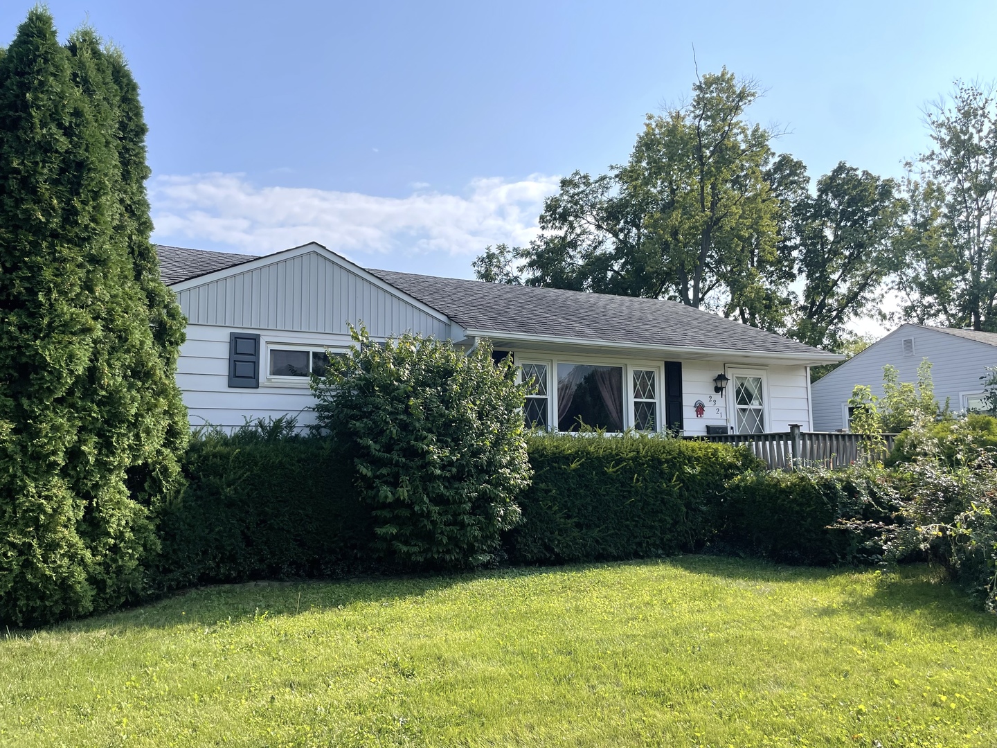 2321 Sequoit Road, Waukegan, IL 60087