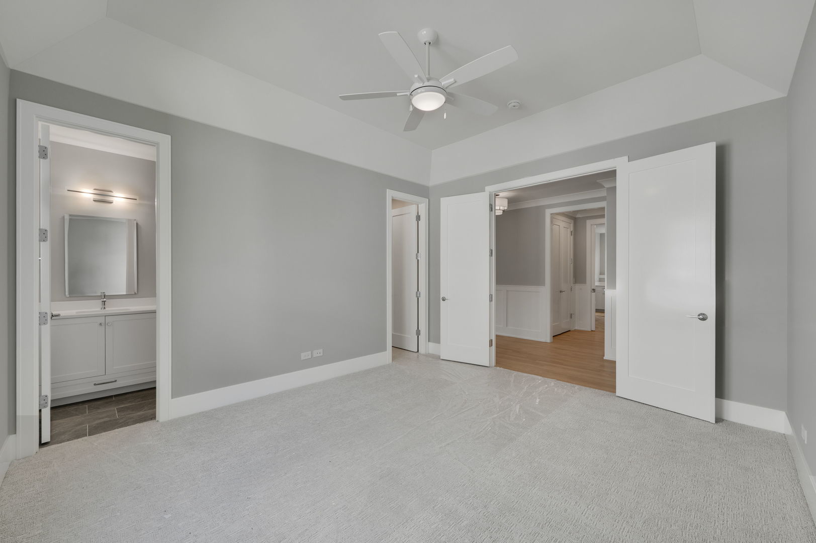 Willowbrook, IL 60527