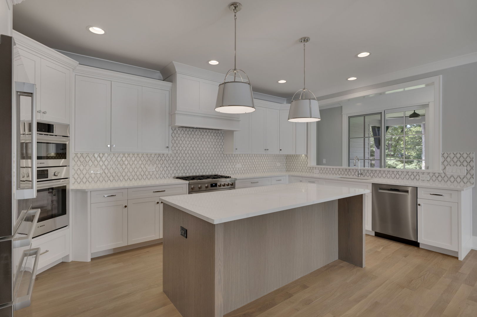 Willowbrook, IL 60527