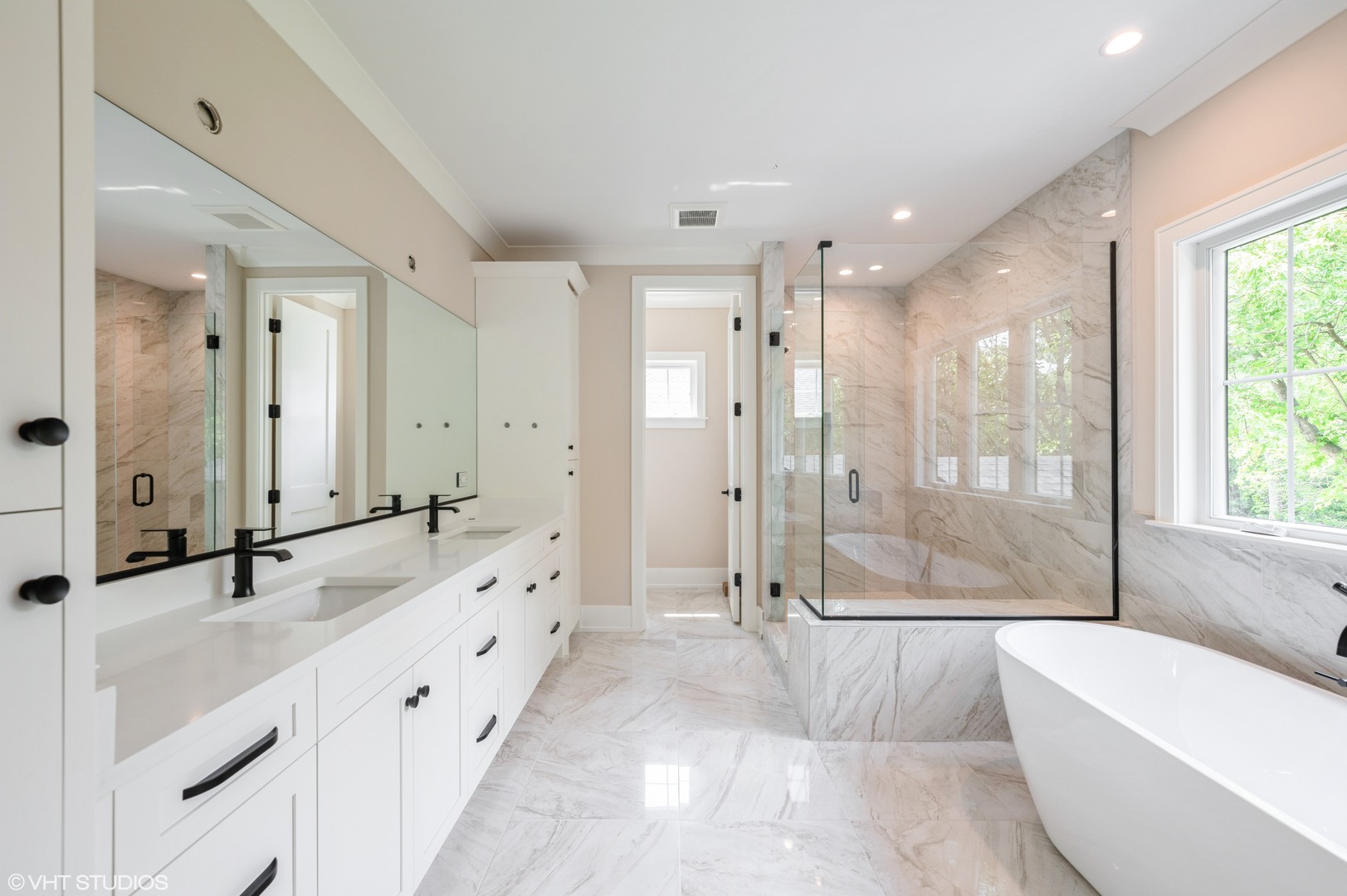 6200 Clarendon Hills (Lot 3) Road, Willowbrook, IL 60527