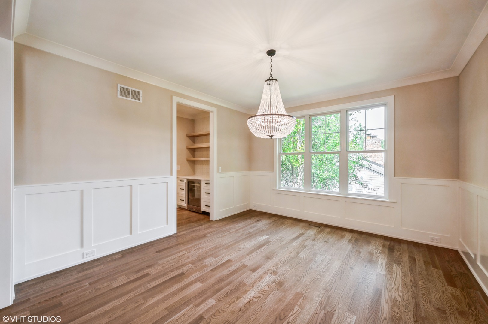 6200 Clarendon Hills (Lot 3) Road, Willowbrook, IL 60527