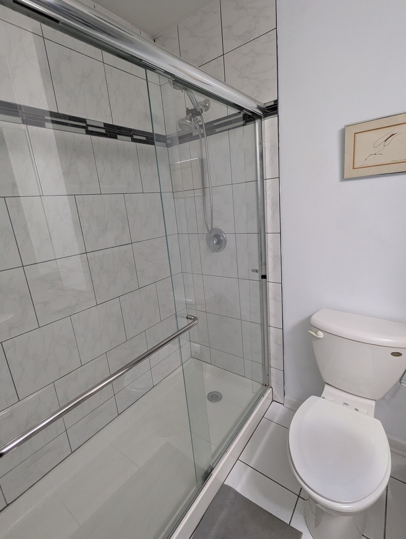 5529 E Lake Drive #F, Lisle, IL 60532