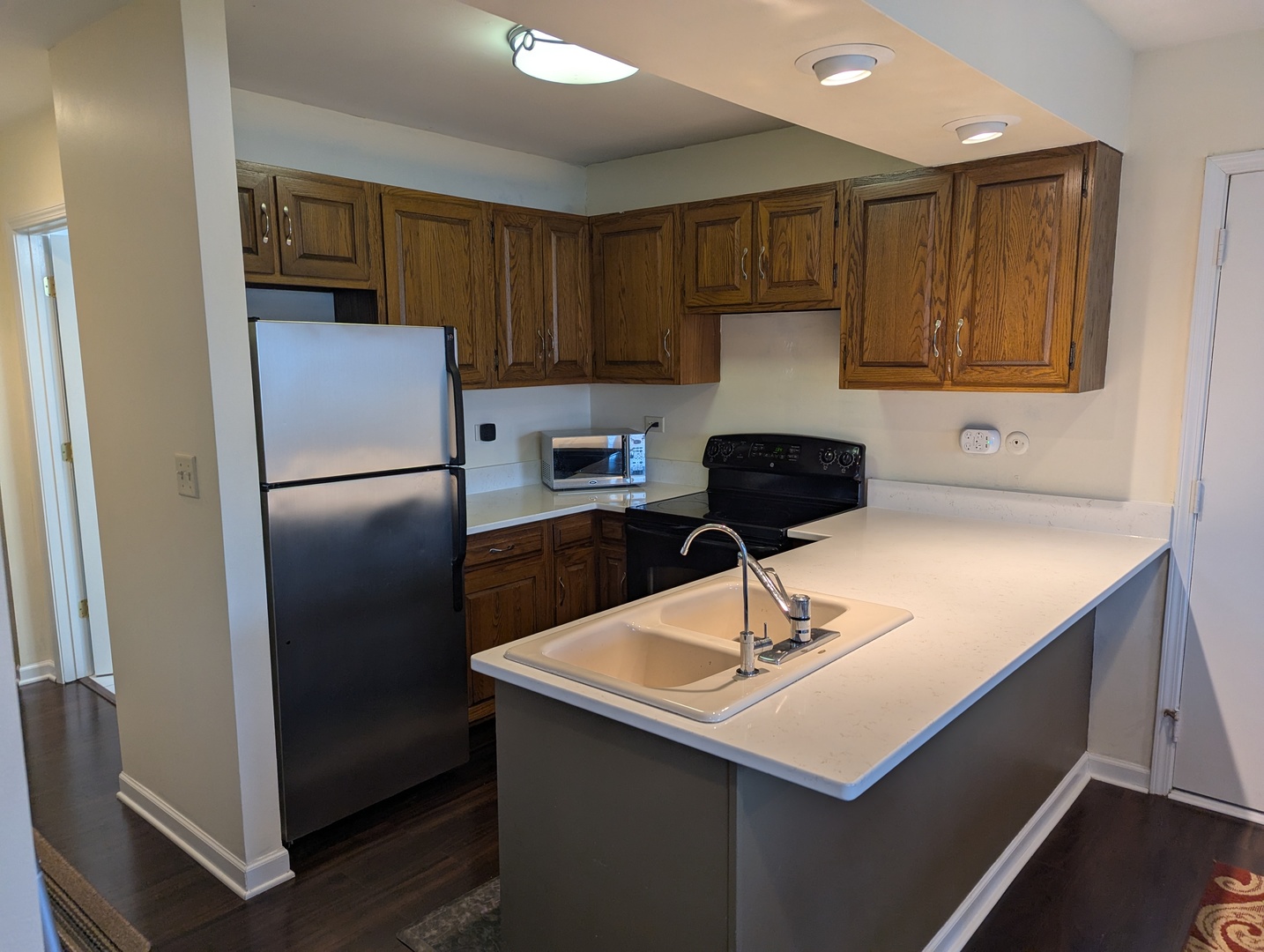 5529 E Lake Drive #F, Lisle, IL 60532