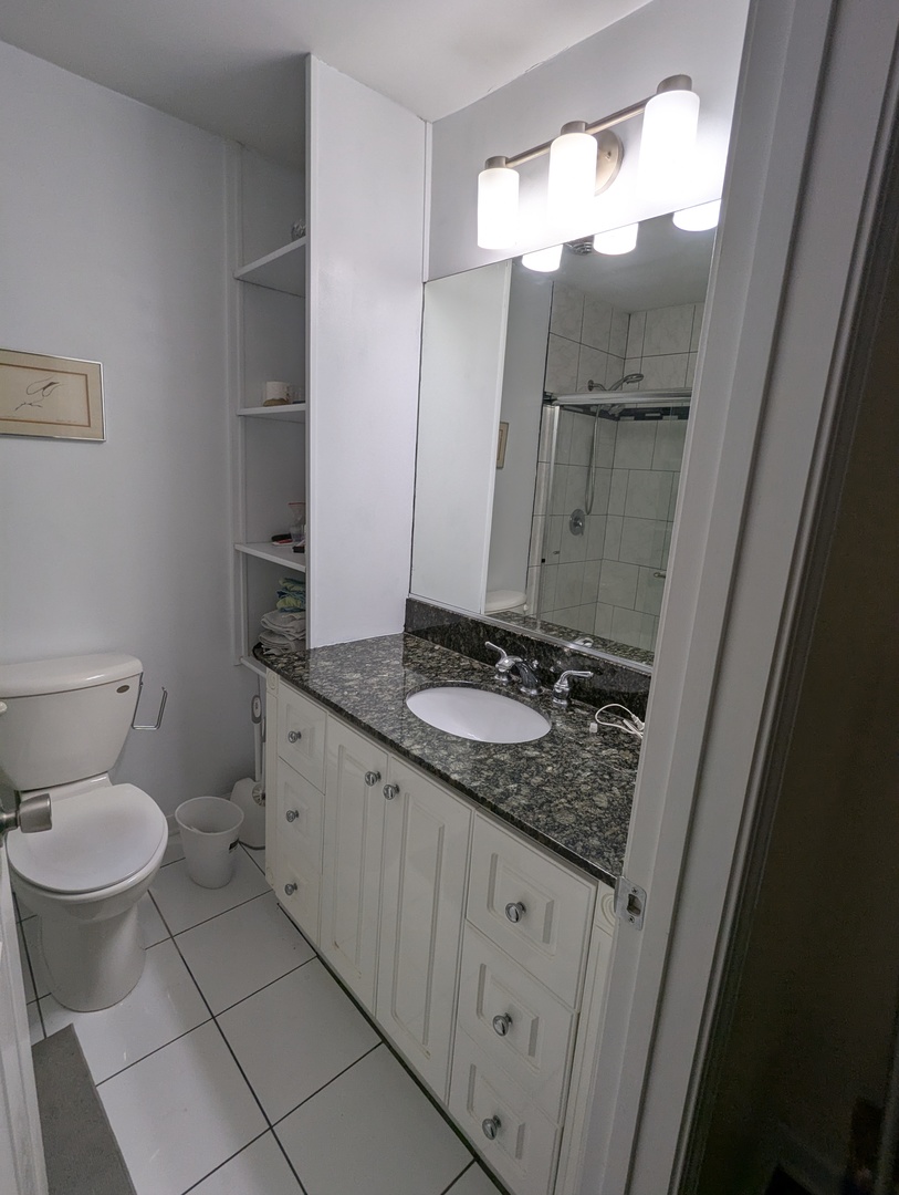 5529 E Lake Drive #F, Lisle, IL 60532