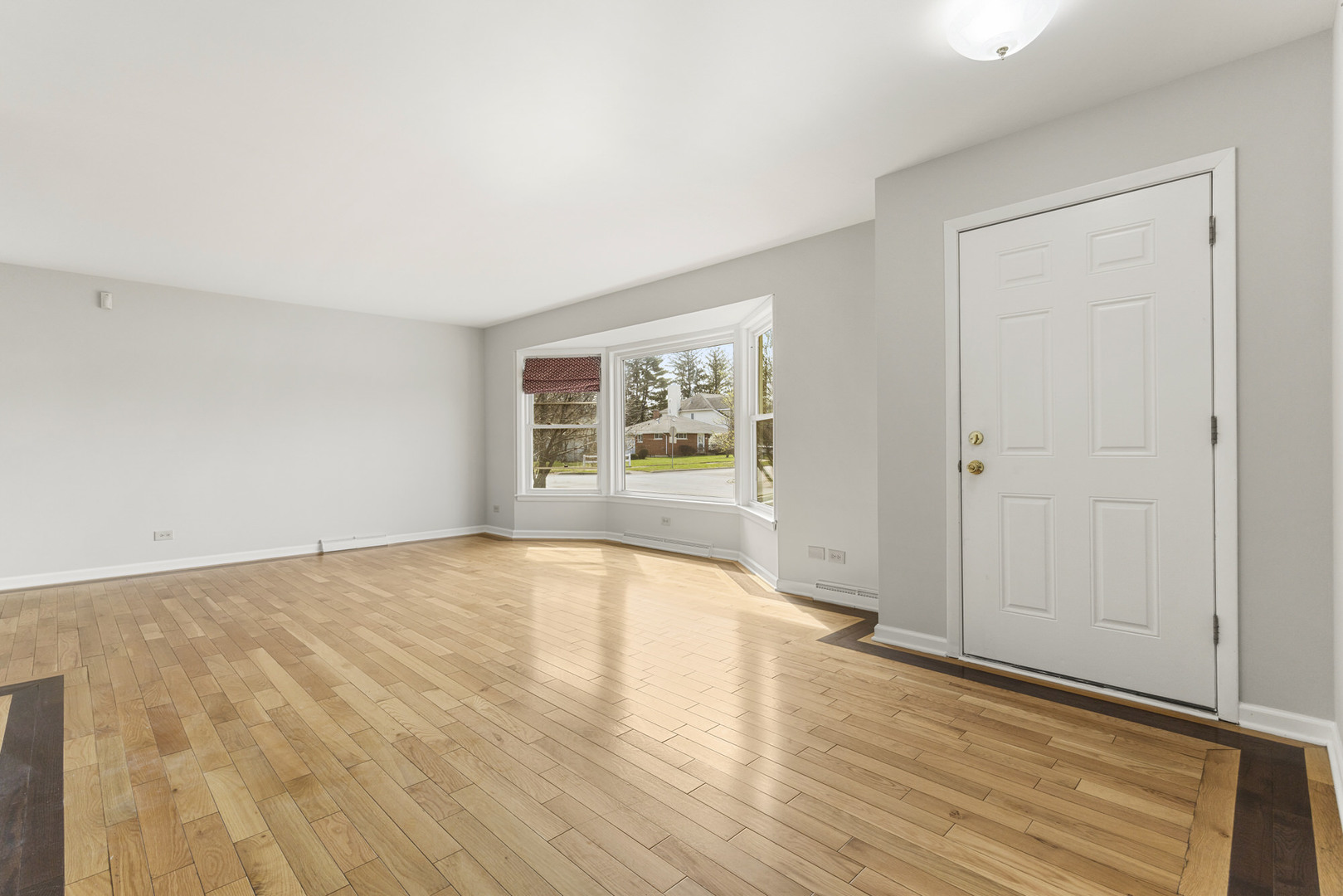 446 S LODGE Lane, Lombard, IL 60148